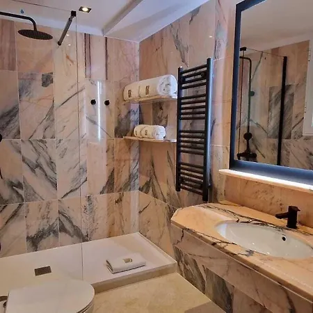 לינה וארוחת בוקר Boutique